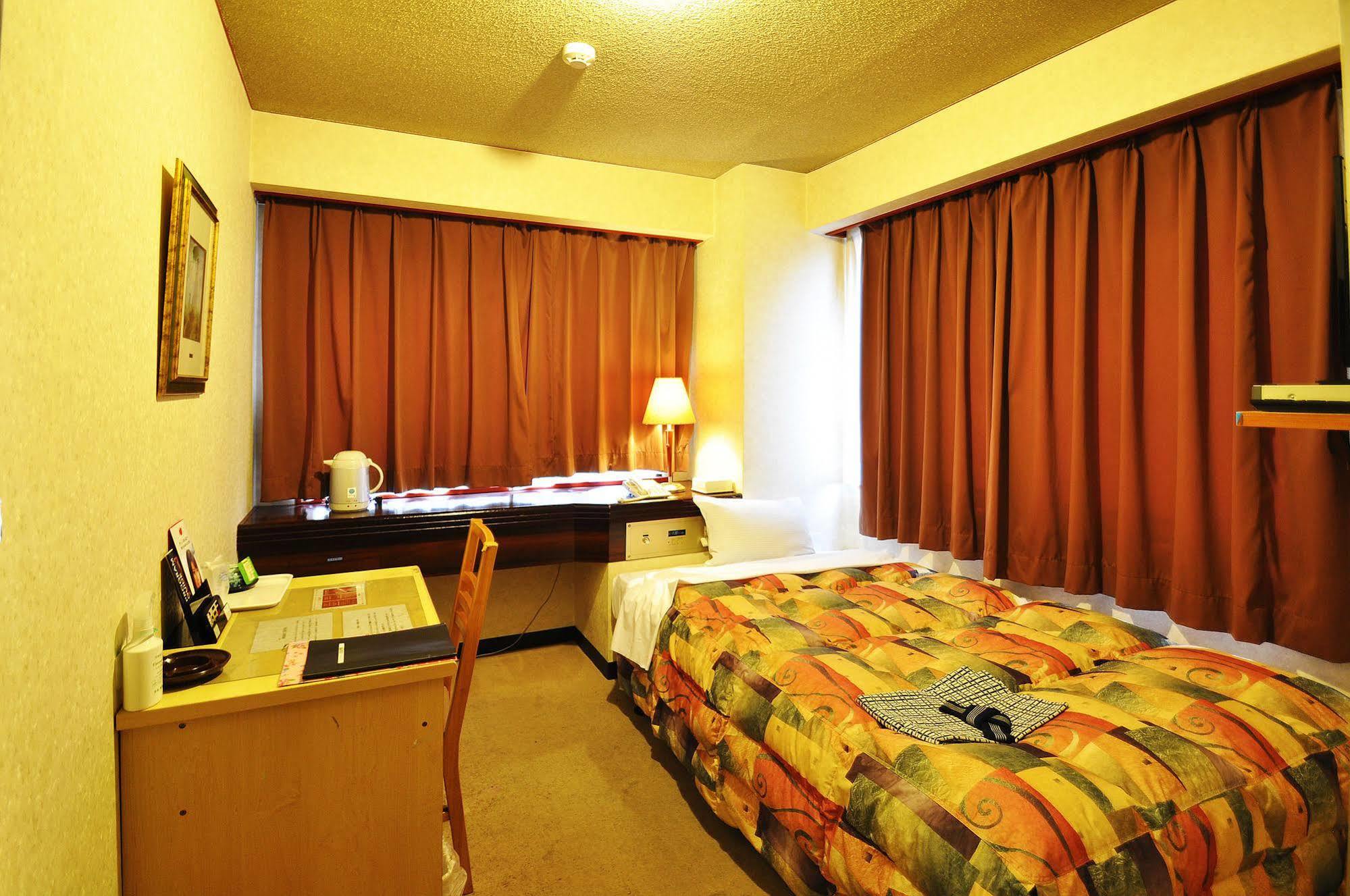 Business Hotel Atelier Кагосима Экстерьер фото